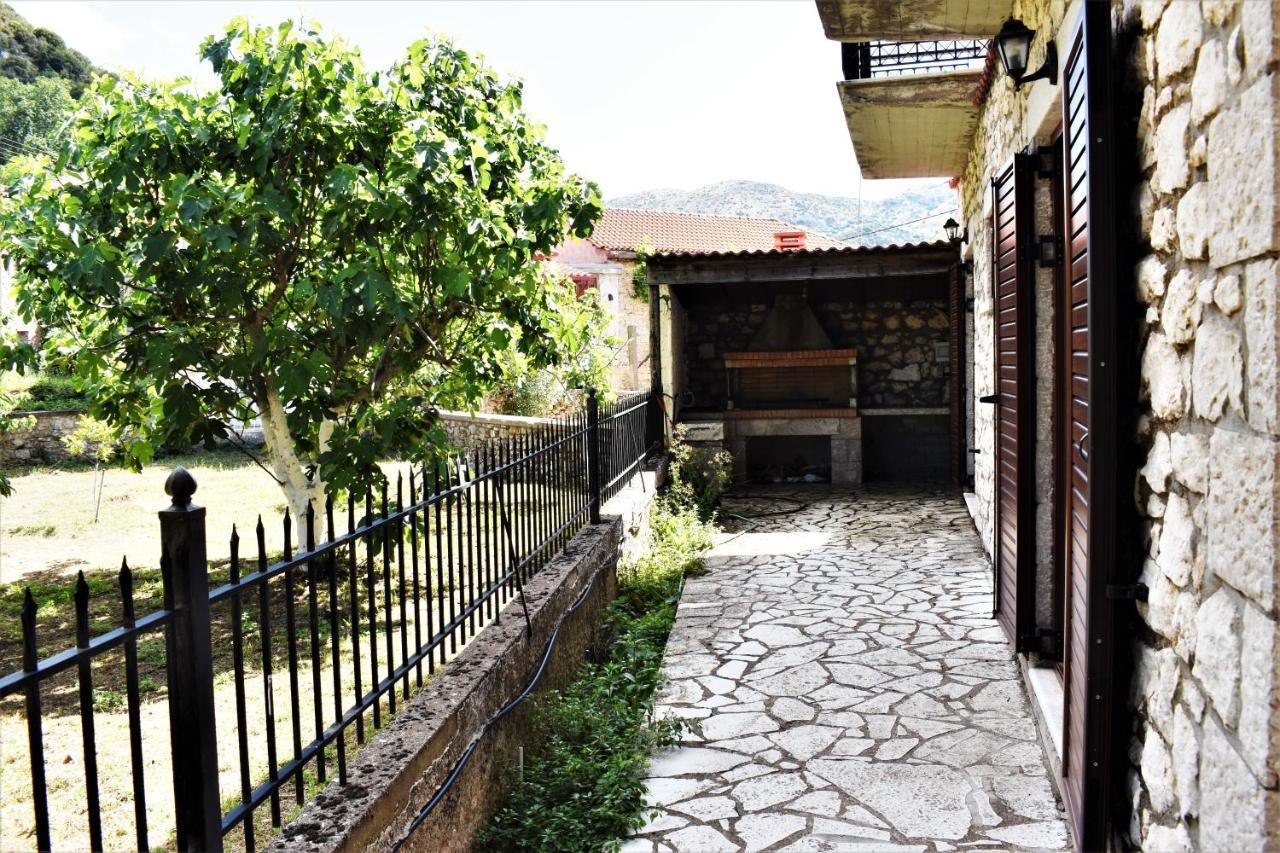 Stonehouse Dome Lagadia Villa Langadia Ngoại thất bức ảnh